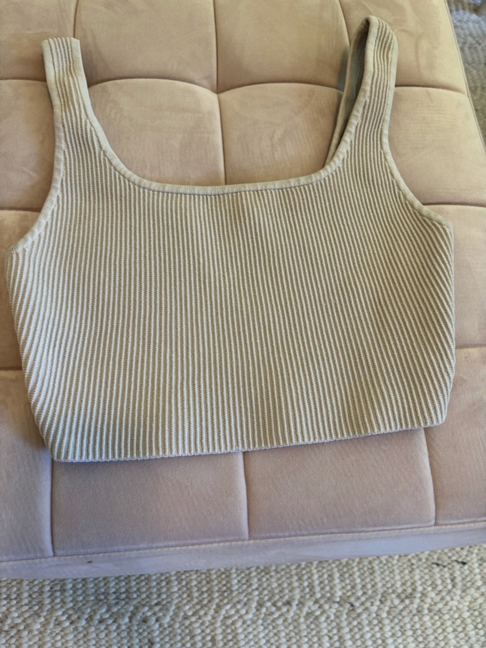 Aritzia Babaton Sculpt Knit Squareneck Cropped Tank - Gimlet -S